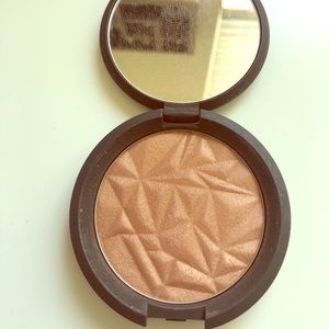 BECCA cosmetics- bronzed amber